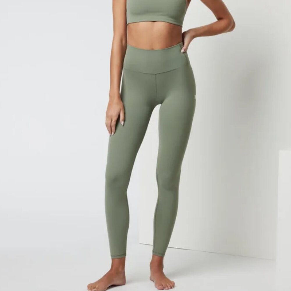 Vuori Olive Green High-Waist Leggings